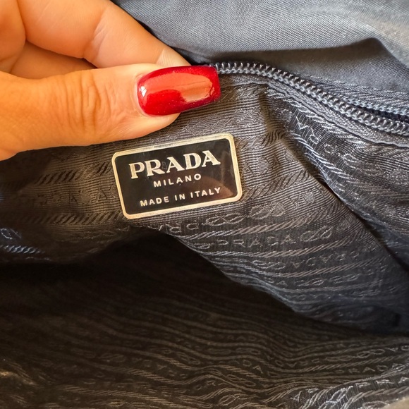 Prada 💫 Bag 💫 - Picture 10 of 12